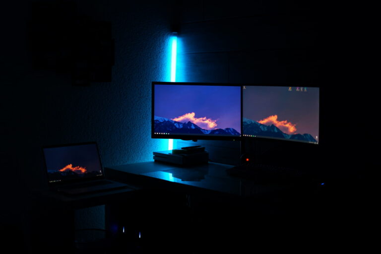 How to Set Up Dual Monitors for Your Home Office (Step-by-Step)