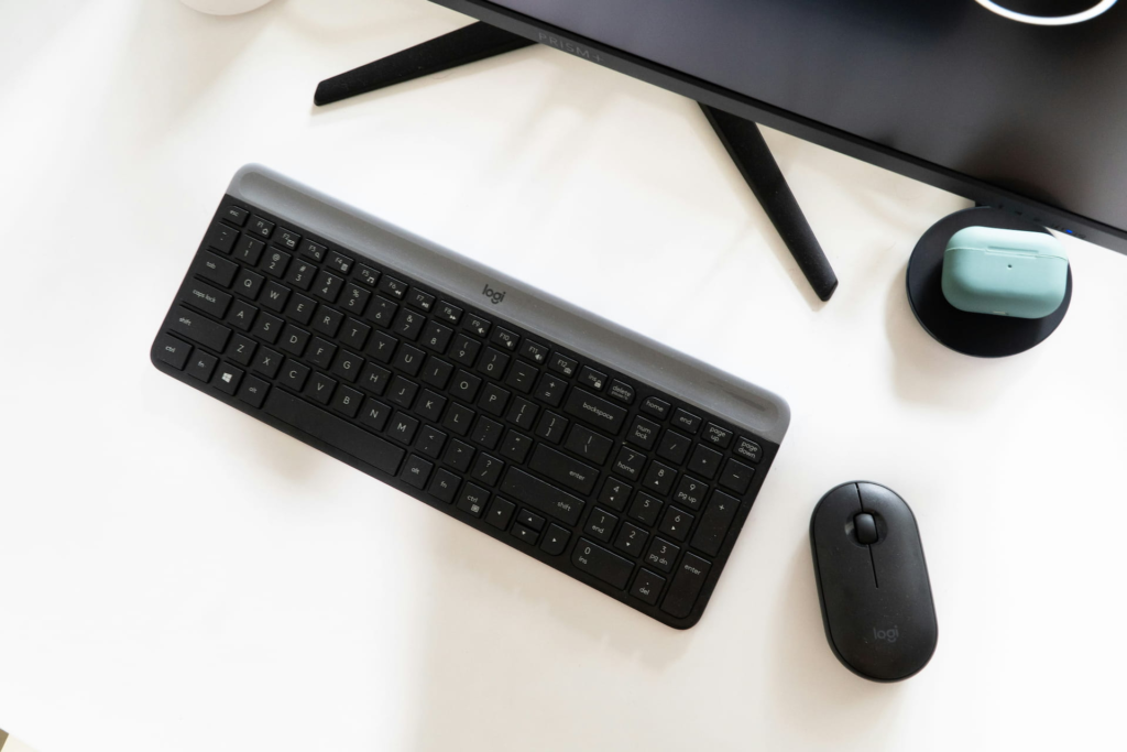 ergonomic keyboard and mouse