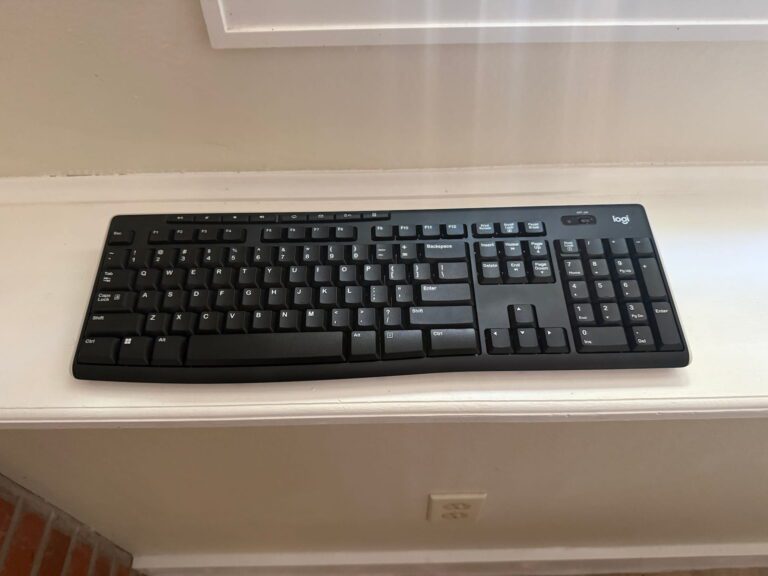 Logitech K270